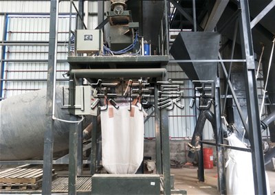 純緘噸袋自動(dòng)包裝機(jī)是怎樣自動(dòng)完成包裝工作的？