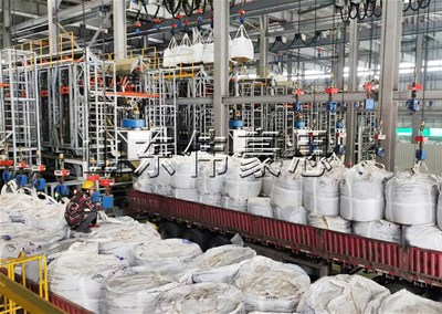 粉料全自動(dòng)噸袋拆袋機(jī)有哪些特點(diǎn)？